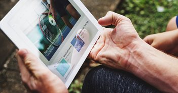 5 Ways to Utilize Video Content in Your Holiday Campaigns [Infographic]